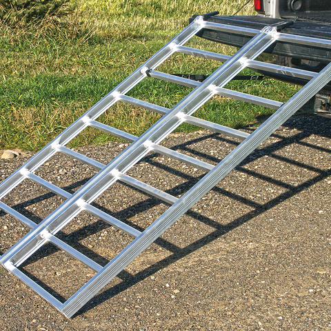 YUTRAX Bi-Fold Ramp - 48