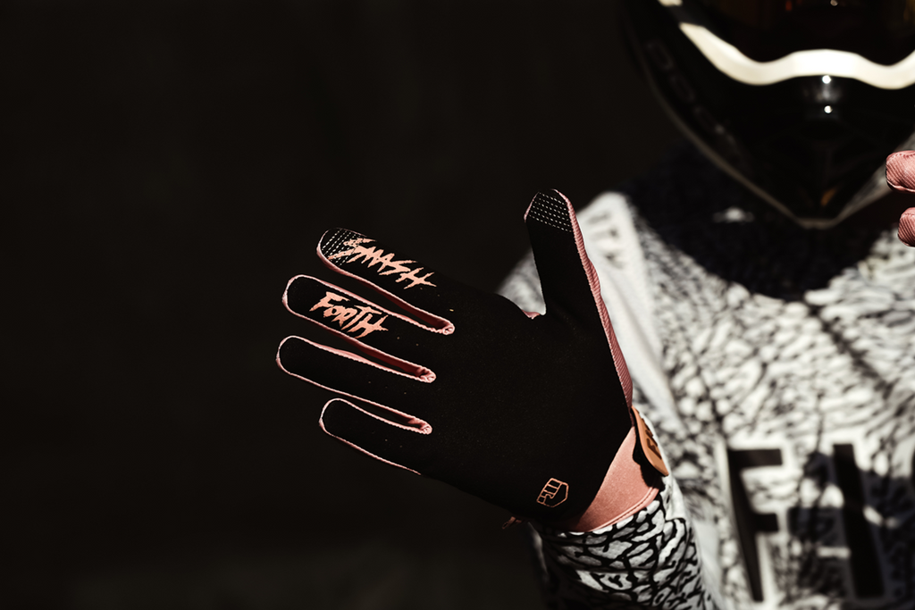 FIST HANDWEAR Strapped Earth Stocker Gloves, Tan, Medium – F-GS-01527-M
