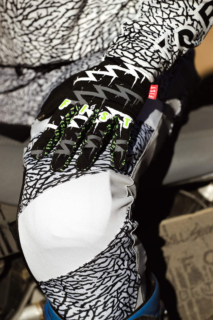 FIST HANDWEAR Strapped Taka Higashino Cali Roll Gloves, XL