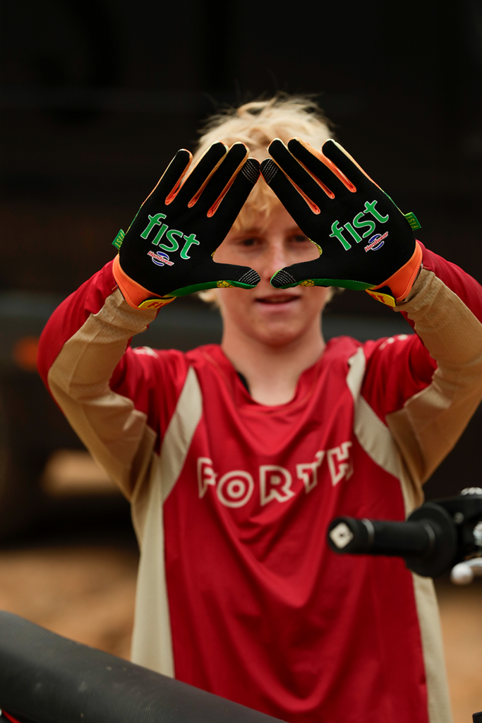 FIST HANDWEAR Strapped Fruit Punch Gloves, 2XL - F-GS-01518-2XL
