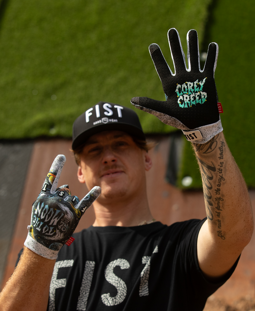 FIST HANDWEAR Breezer Corey Creed To The Moon Gloves, 2XL – F-GB-01754-2XL